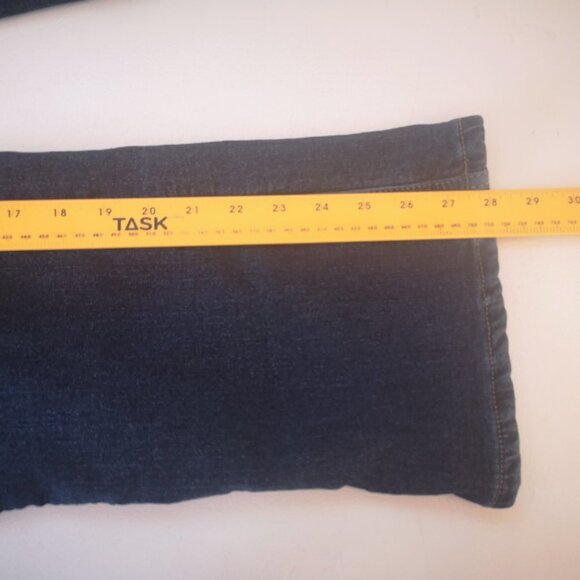 Wind River Curvy Ladies Lined Medium Wash Bootcut Slight Flare Jeans - Picture 14 of 14